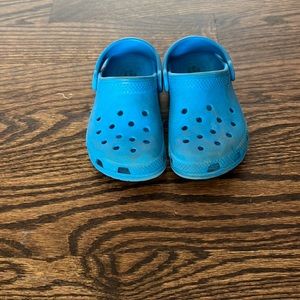 Toddler crocs size 8